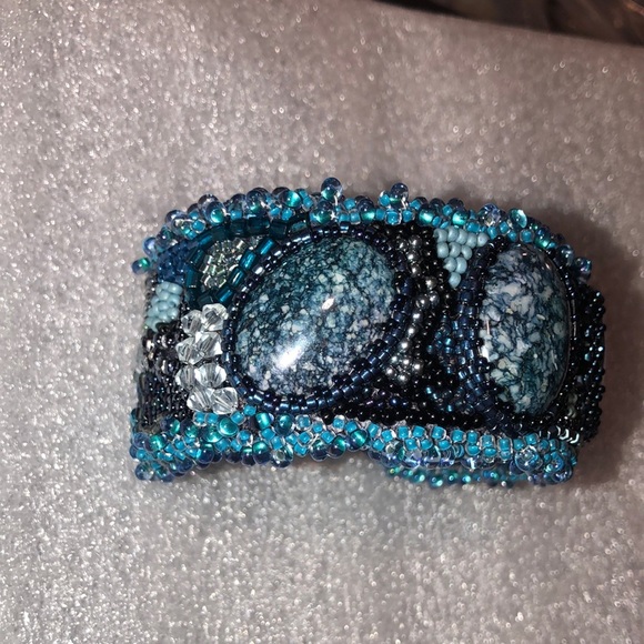 ‼️Vintage‼️ Beaded Blue Cuff Bracelet✨ - Picture 5 of 6